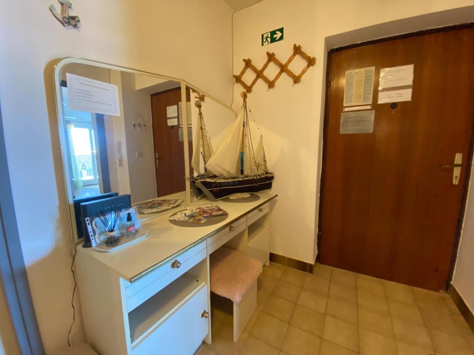 Apartman Nicole Appartement Zadar Buitenkant foto